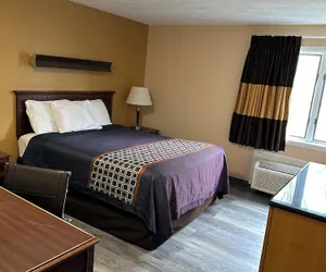 Photo 3 - Wickford Motor Inn