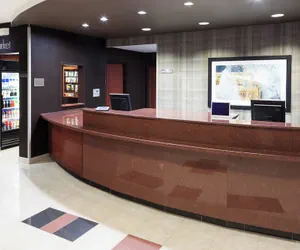 Photo 5 - Courtyard by Marriott Hattiesburg