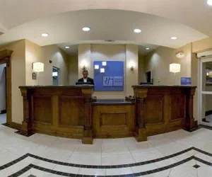 Photo 3 - Holiday Inn Express Hotel & Suites Vernon College Area by IHG