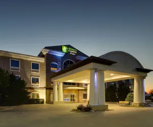 Photo 2 - Holiday Inn Express Hotel & Suites Vernon College Area by IHG