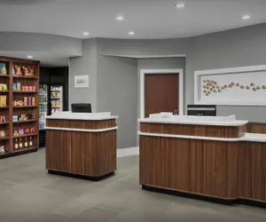 Photo 3 - Courtyard Pensacola Downtown