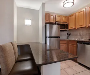 Photo 5 - Staybridge Suites Tallahassee by IHG