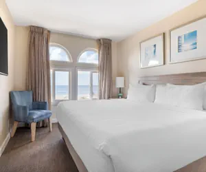 Photo 5 - Hilton Vacation Club Riviera Beach & Shores