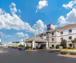 Photo 2 - Sleep Inn & Suites Millbrook - Prattville