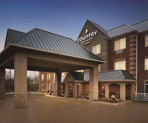 Photo 2 - Country Inn & Suites by Radisson, Valparaiso, IN