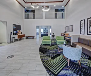 Photo 3 - Holiday Inn Express Hotel & Suites Clarksville by IHG