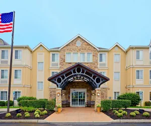 Photo 2 - Staybridge Suites Cranbury by IHG
