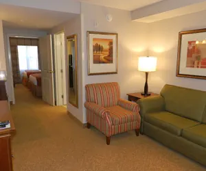 Photo 5 - Travelodge by Wyndham Knoxville West