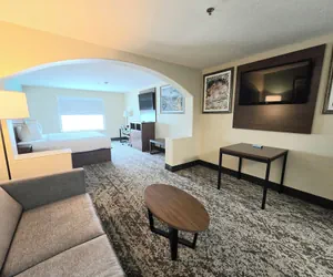 Photo 4 - Best Western Casa Villa Suites