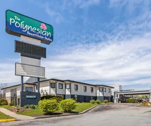 Photo 2 - Polynesian Hotel & Suites Wisconsin Dells/Lake Delton