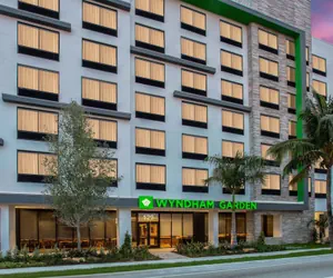 Photo 2 - Wyndham Garden Ft Lauderdale Airport & Cruise Port