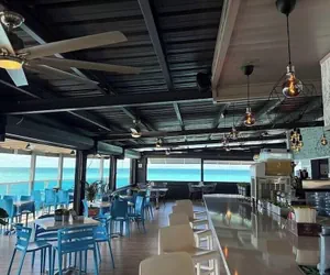 Photo 2 - Rooms Boutique by Annie's