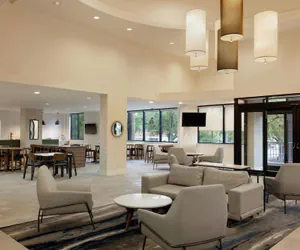 Photo 4 - Fairfield Inn & Suites by Marriott Miami Airport South