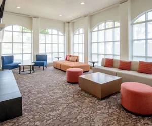 Photo 2 - Hilton Garden Inn Fontana