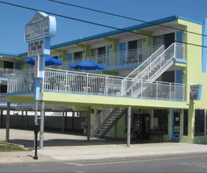 Photo 2 - Tropicana Motel