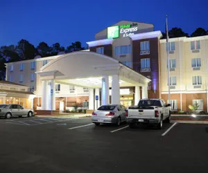 Photo 2 - Holiday Inn Express Hotel & Suites Bainbridge by IHG