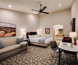 Photo 4 - Ayres Hotel Redlands – Loma Linda