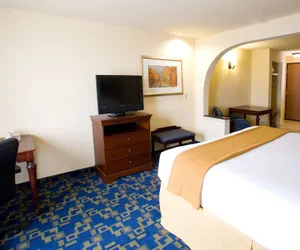 Photo 3 - Holiday Inn Express Jourdanton - Pleasanton by IHG