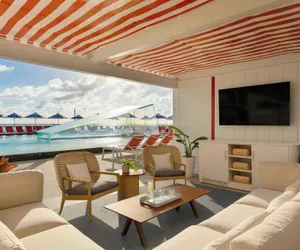 Photo 2 - W Fort Lauderdale