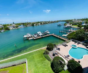 Photo 3 - St Pete Beach Penthouse Beach & Intercoastal Views