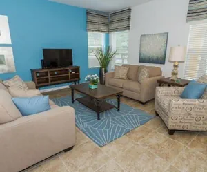 Photo 2 - Luxurious 6 bed villa with south facing pool