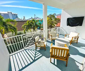 Photo 3 - La Tortuga Historic Pass A Grille St Pete Beach 3