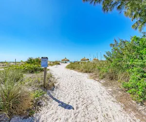 Photo 2 - Anna Maria Island Beach Palms 6B
