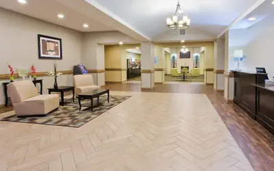 Holiday Inn Express Hotel & Suites Alvarado by IHG