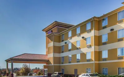Comfort Suites Florence Shoals Area