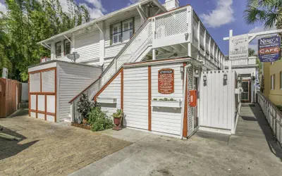 Casablanca Inn on the Bay