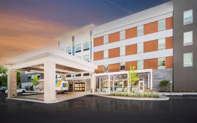 Home2 Suites by Hilton Minneapolis Mall of America