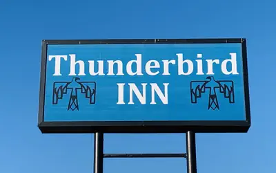 Thunderbird Inn