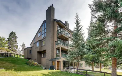 Premier 2br/2ba In Lakeside Ge- Kids Ski Free! 2 Bedroom Condo by RedAwning