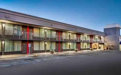 Motel 6 Louisville, KY - Airport - Fair Expo