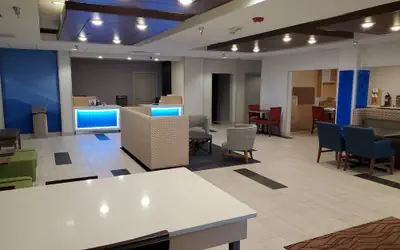 Holiday Inn Express & Suites Junction City by IHG