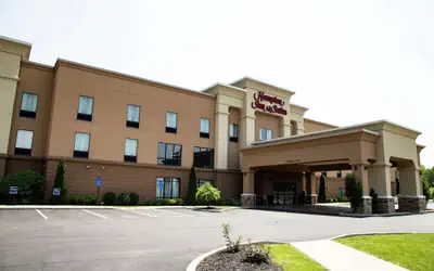 Hampton Inn & Suites Sharon