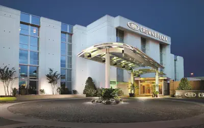Crowne Plaza Charleston Airport - Conv Ctr by IHG