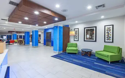 Holiday Inn Express & Suites Port Lavaca by IHG