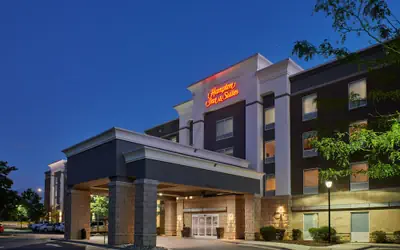 Hampton Inn & Suites Holly Springs