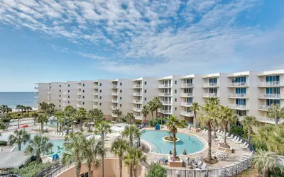 Waterscape Condominiums