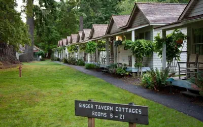 Lake Crescent Lodge