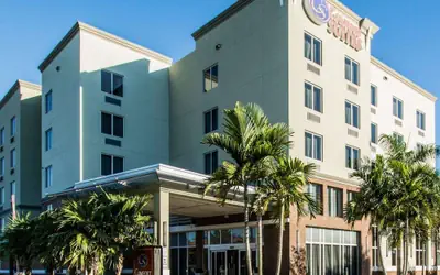 Comfort Suites Miami Airport North