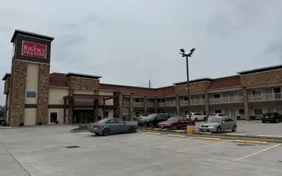 REGENCY INN AND SUITES