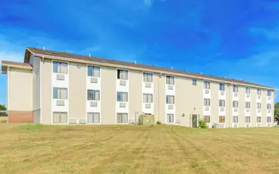 Capital O Amerihost Inn and Suites Kingdom City Hwy 54 MO