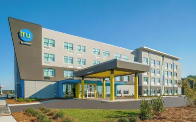 Tru by Hilton Savannah Airport