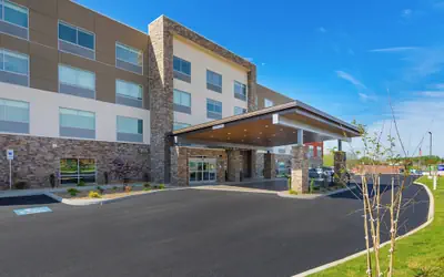 Holiday Inn Express & Suites Abingdon by IHG
