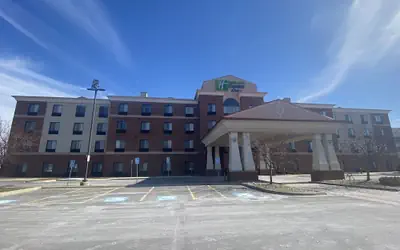 Holiday Inn Express & Suites Detroit North - Troy by IHG
