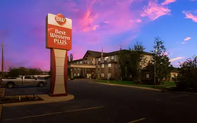 Best Western Plus Landmark Hotel