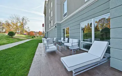 Hampton Inn & Suites Greensboro/Coliseum Area