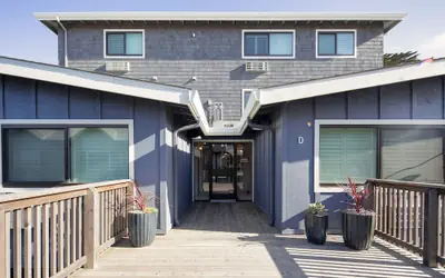 Inn At Moss Landing Point